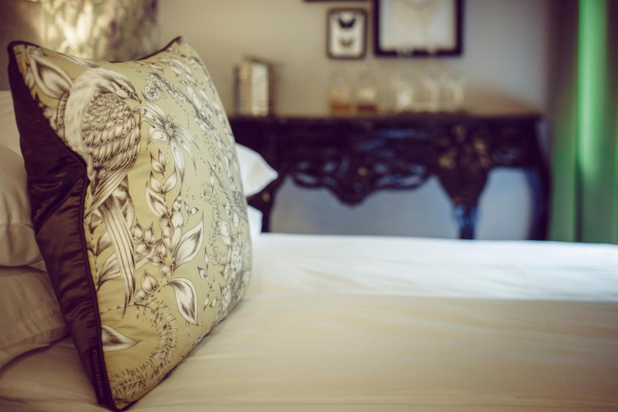 Boutique Hotel Opus One Numansdorp Rum bild