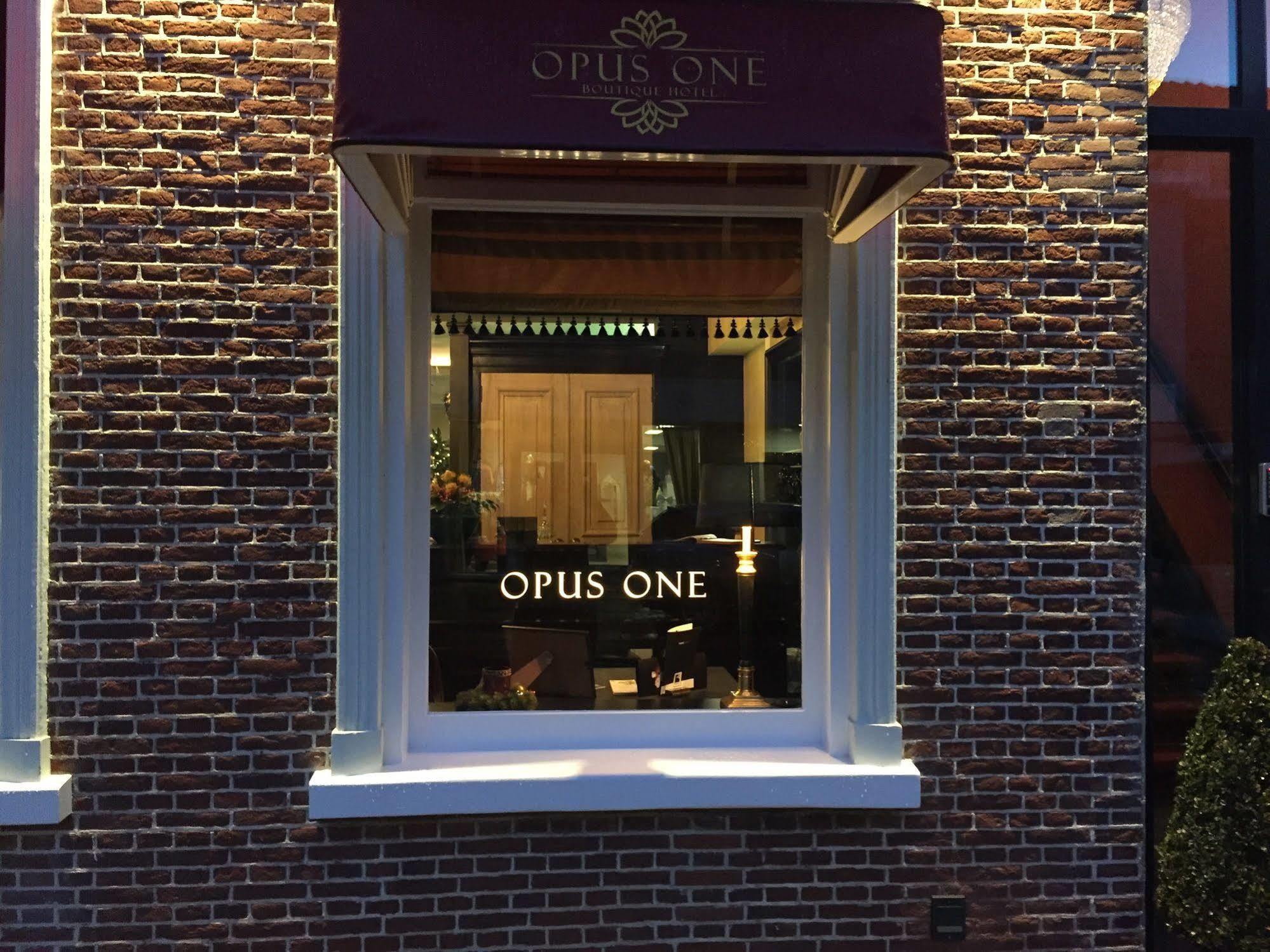Boutique Hotel Opus One Numansdorp Exteriör bild